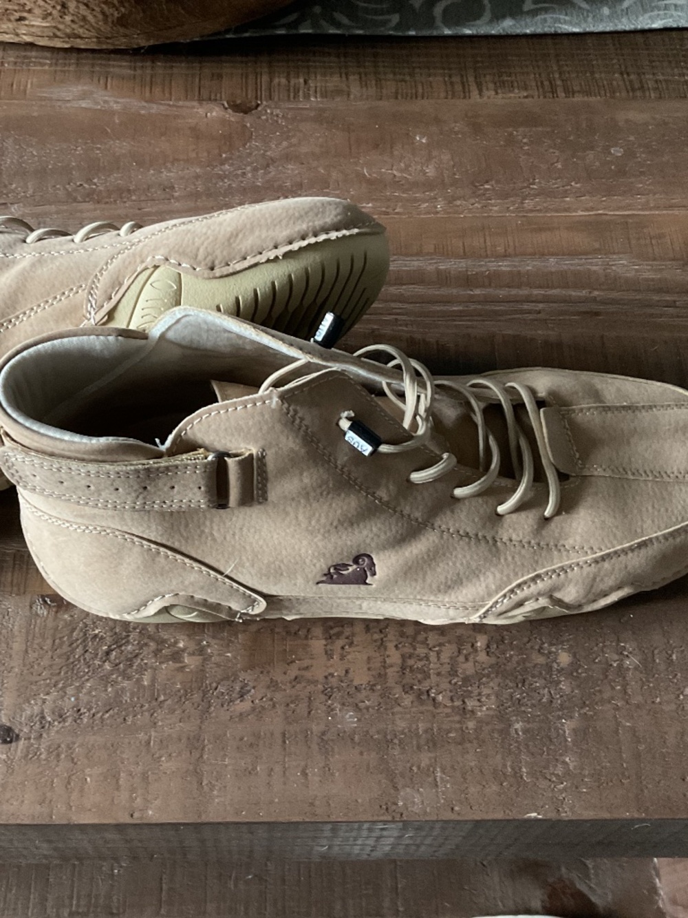 NWOT Stalklene waling and hiking, comfy shoes